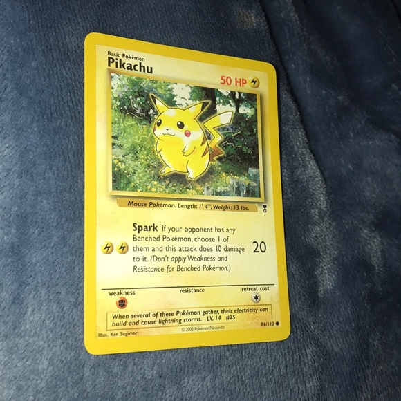 2002 Pikachu Basic Pokémon Card 86/110 - Picture 1 of 2